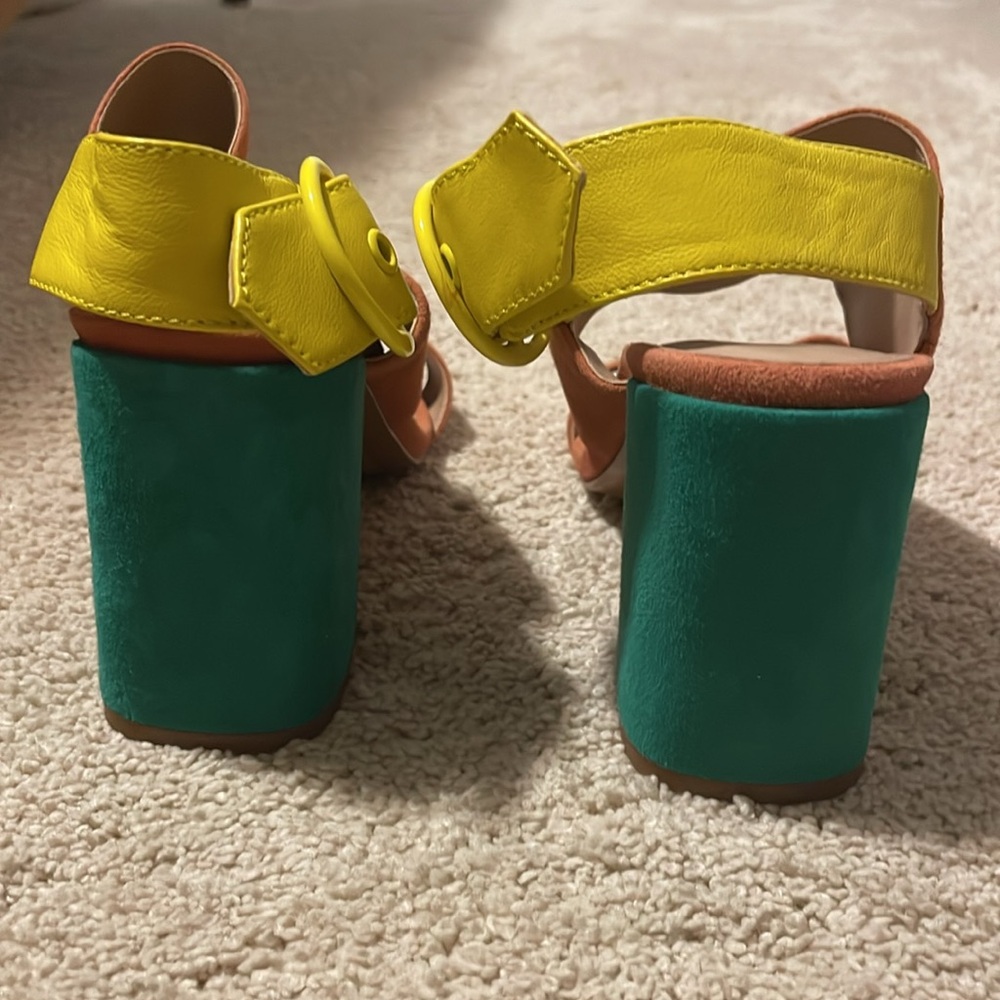 NWOT Banana Republic Colorblock Suede Heels Size 6.5 - Picture 5 of 6